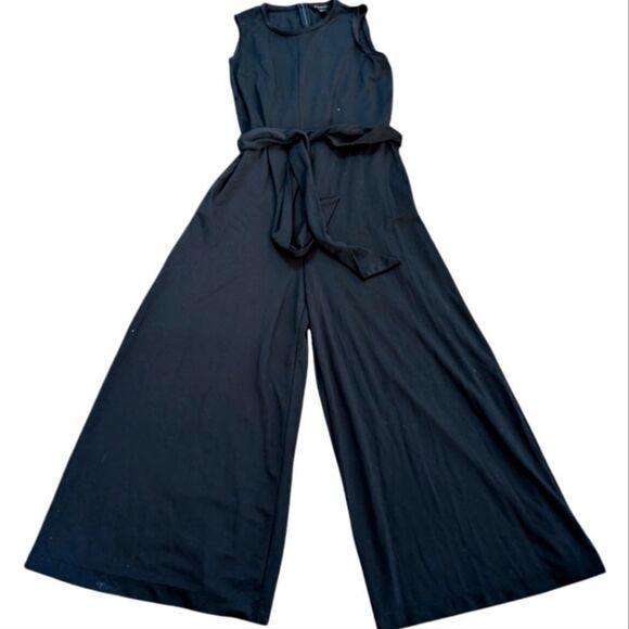 Banana Republic black  fit and flare wide leg jumpsuit size 6 Tall - Picture 2 of 8